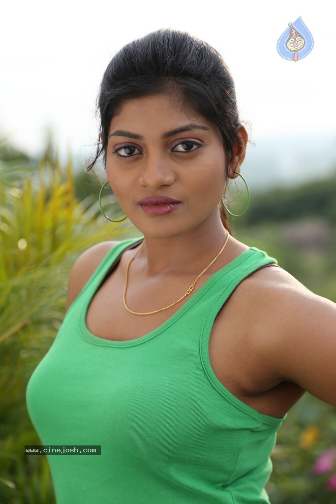 Sowmya Hot Photos - 43 / 44 photos