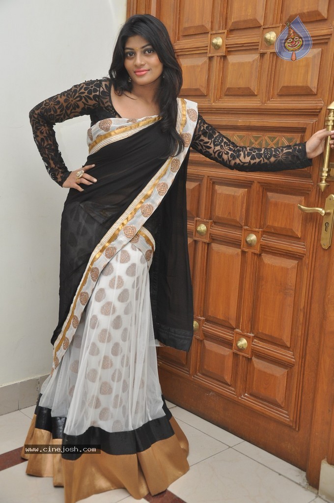 Sowmya Latest Pics - 18 / 65 photos