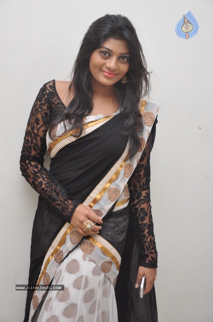 Sowmya Latest Pics - 51 / 65 photos