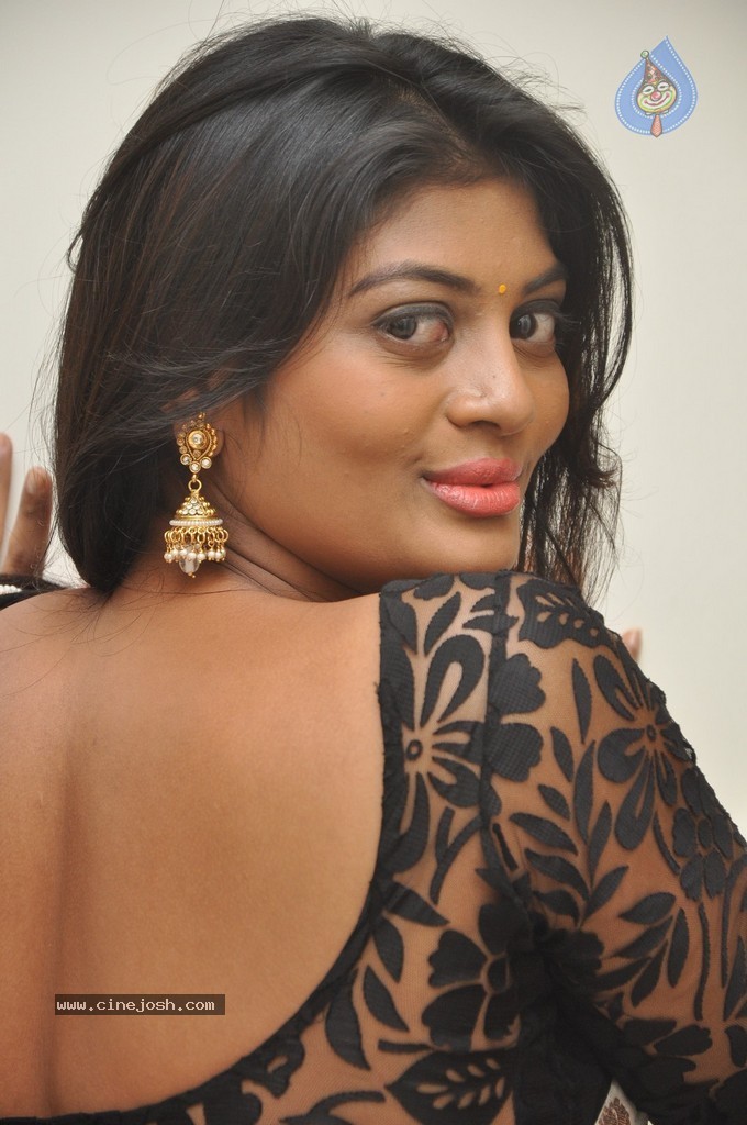 Sowmya Latest Pics - 53 / 65 photos