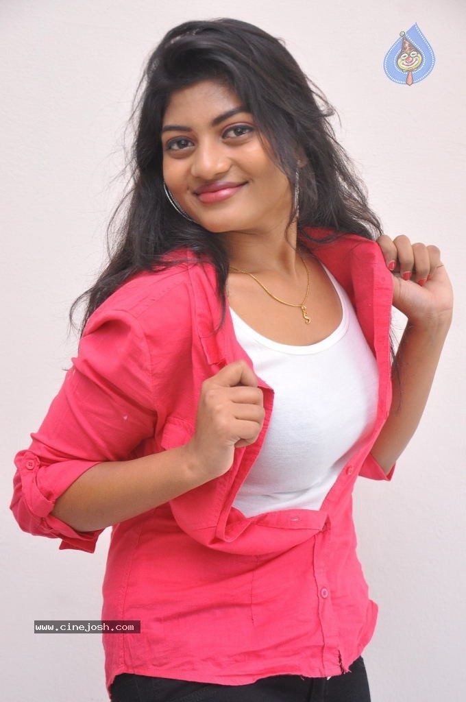 Sowmya Latest Pics - 23 / 56 photos