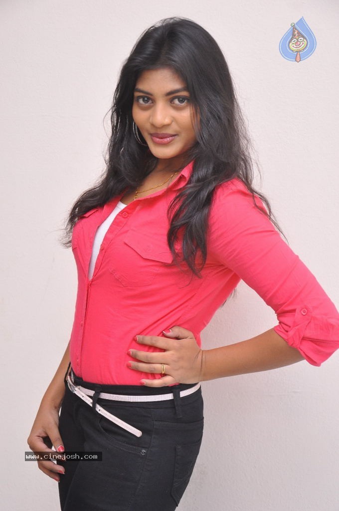 Sowmya Latest Pics - 50 / 56 photos