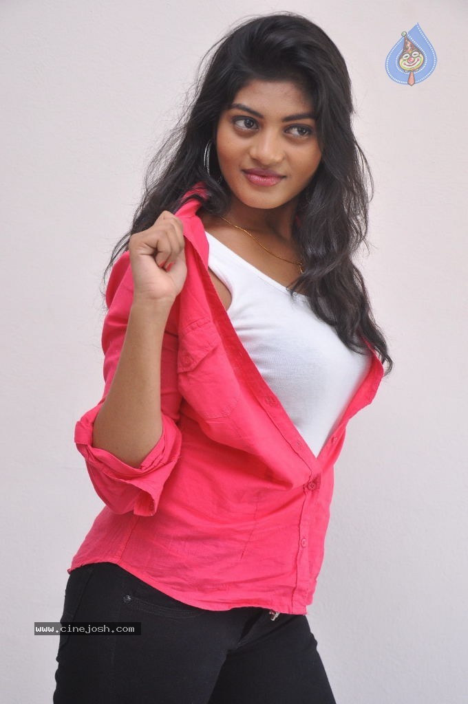 Sowmya Latest Pics - 55 / 56 photos