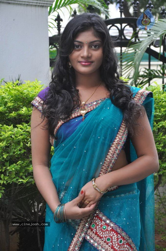 Sowmya Stills - 7 / 38 photos