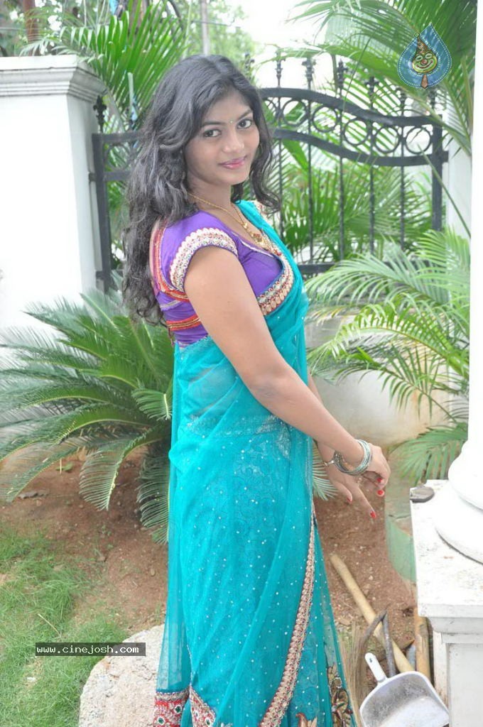 Sowmya Stills - 24 / 38 photos