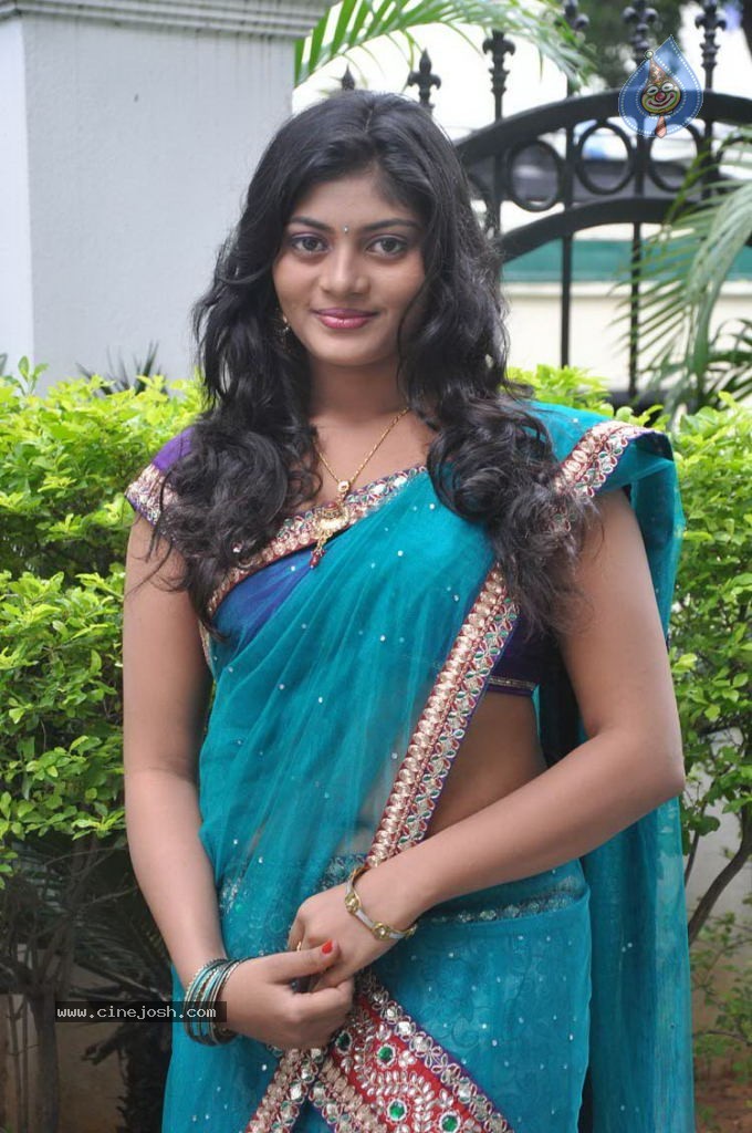 Sowmya Stills - 27 / 38 photos