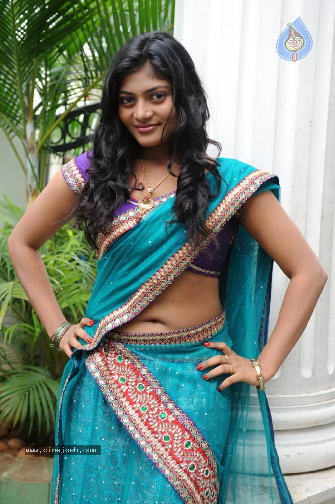 Sowmya Stills - 29 / 38 photos