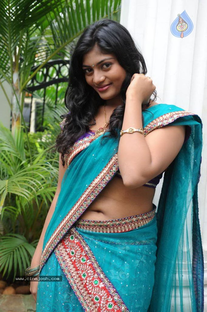 Sowmya Stills - 31 / 38 photos