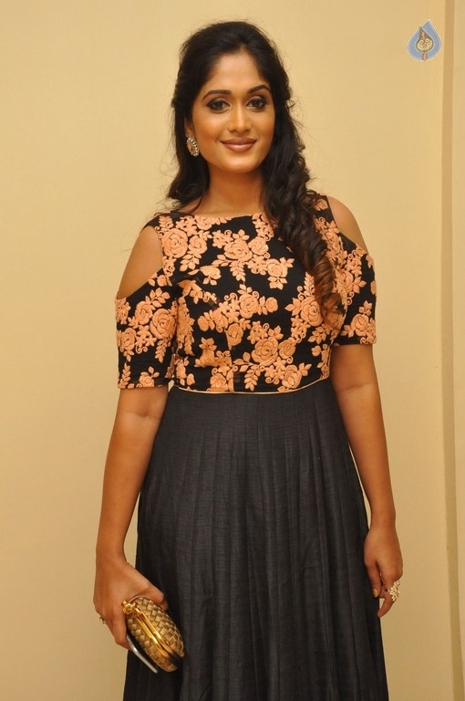 Sowmya Venugopal Photos - 25 / 36 photos