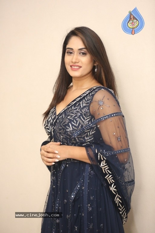 Sowmya Venugopal Pics - 8 / 13 photos