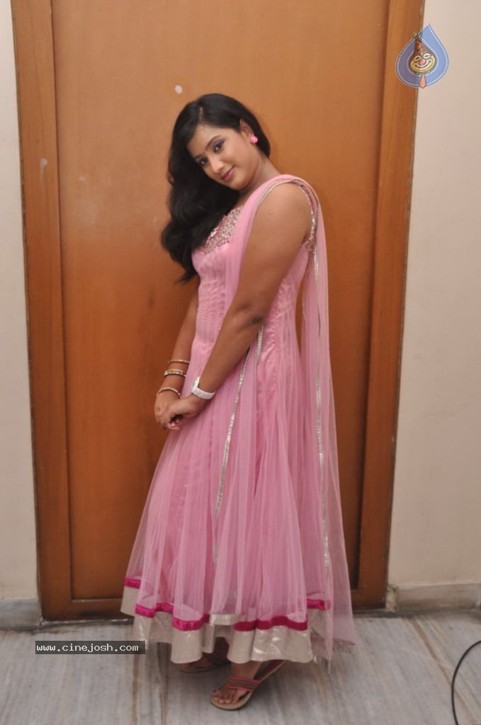 Sravani New Stills  - 47 / 54 photos