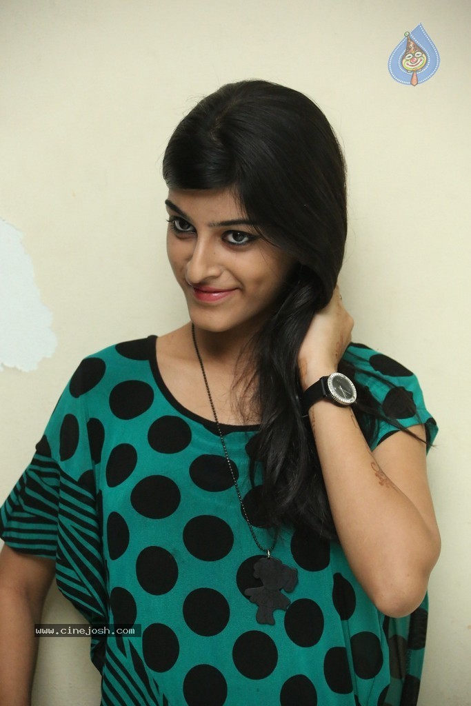 Sravani New Stills - 81 / 86 photos