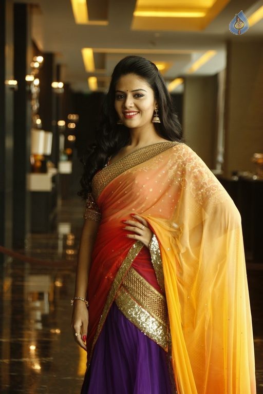 Sreemukhi Latest Images - 38 / 42 photos