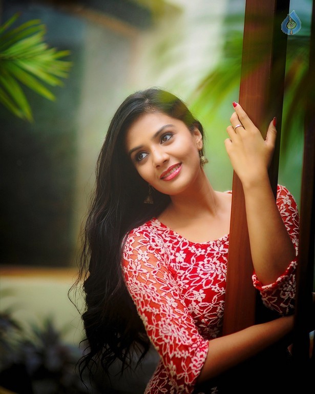 Sreemukhi Latest Photos - 1 / 19 photos