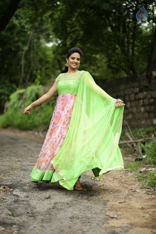 Sreemukhi Latest Photos - 6 / 19 photos