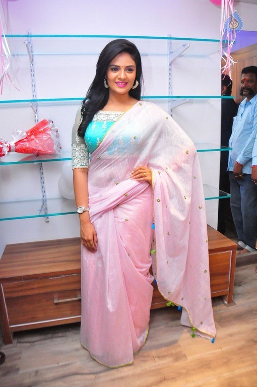 Sreemukhi Latest Photos - 27 / 42 photos