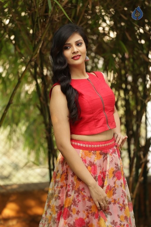 Sreemukhi Latest Pics - 47 / 50 photos