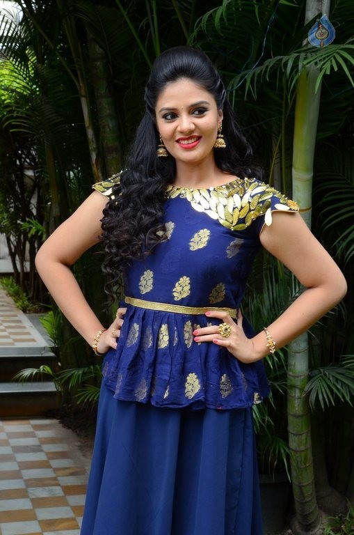 Sreemukhi New Photos - 7 / 61 photos