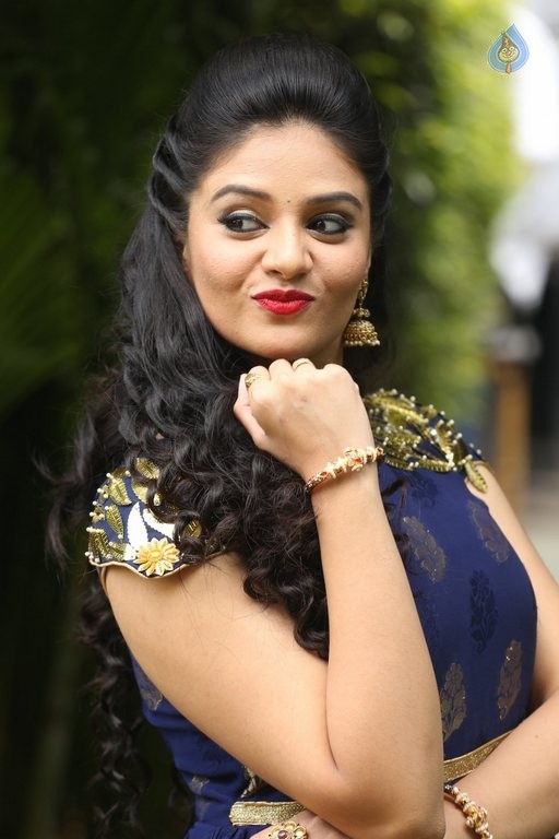 Sreemukhi New Photos - 8 / 61 photos