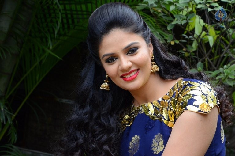 Sreemukhi New Photos - 13 / 61 photos