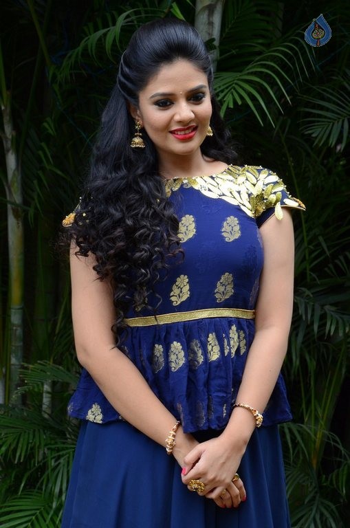 Sreemukhi New Photos - 50 / 61 photos