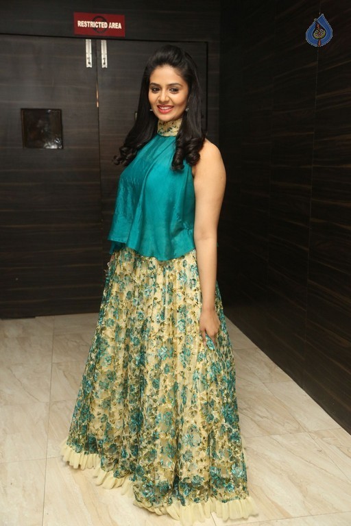 Sreemukhi Photos - 52 / 60 photos