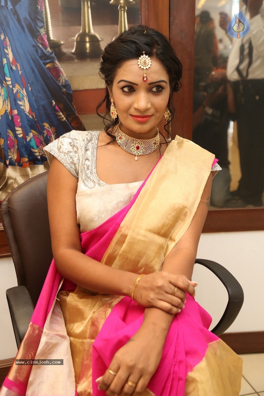 Sreevani Reddy Stills - 23 / 37 photos