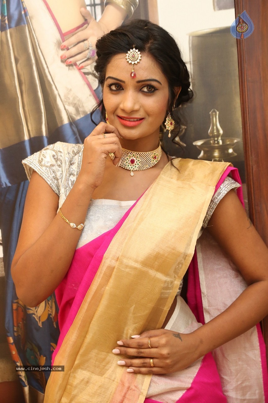 Sreevani Reddy Stills - 34 / 37 photos