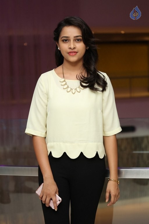 Sri Divya Photos - 38 / 42 photos