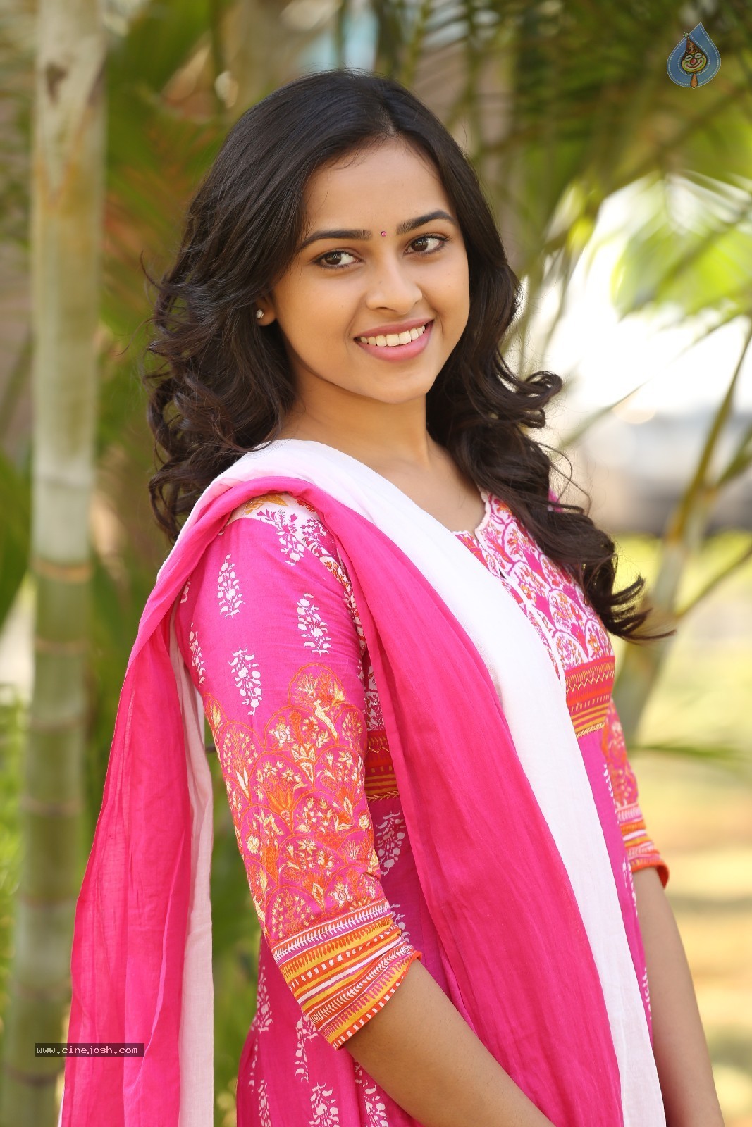 Sri Divya Photos - Photo 25 of 54