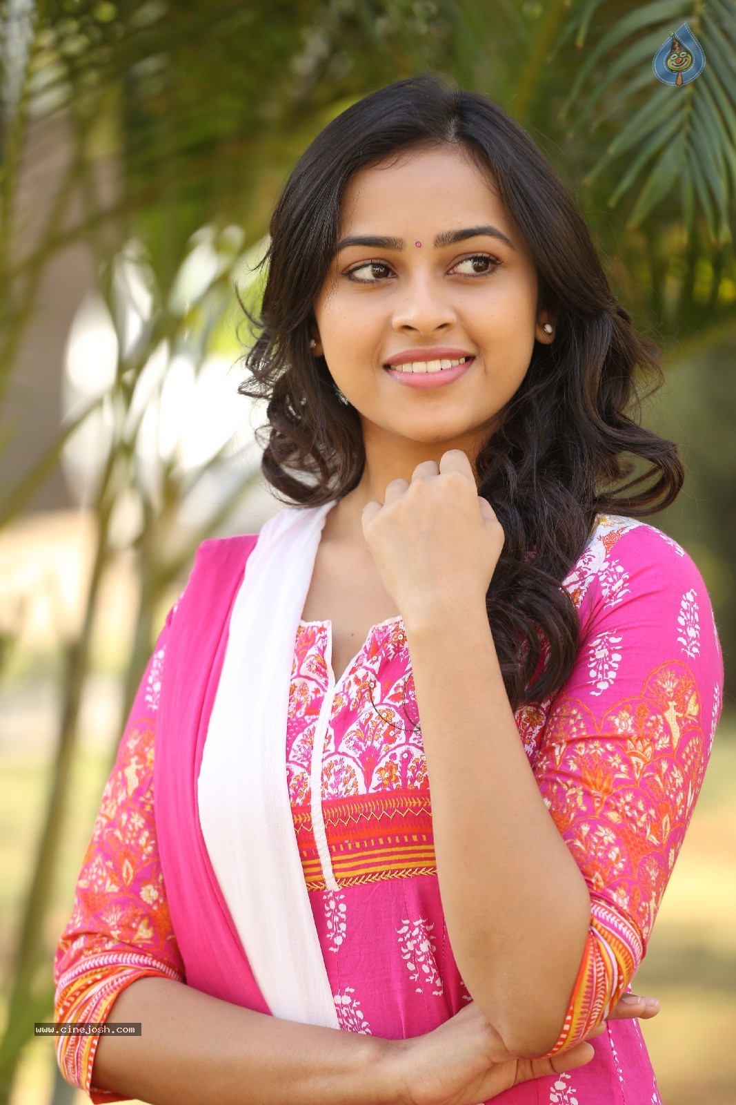 Sri Divya Photos - 44 / 54 photos