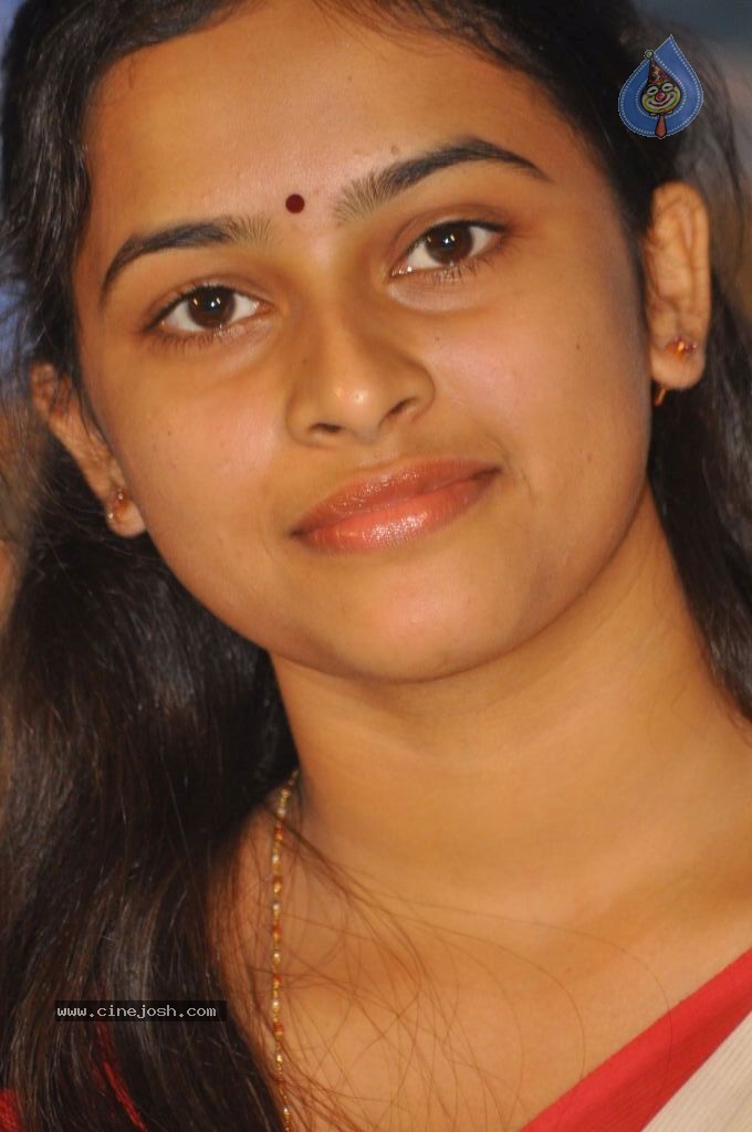 Sri Divya Stills - 15 / 53 photos