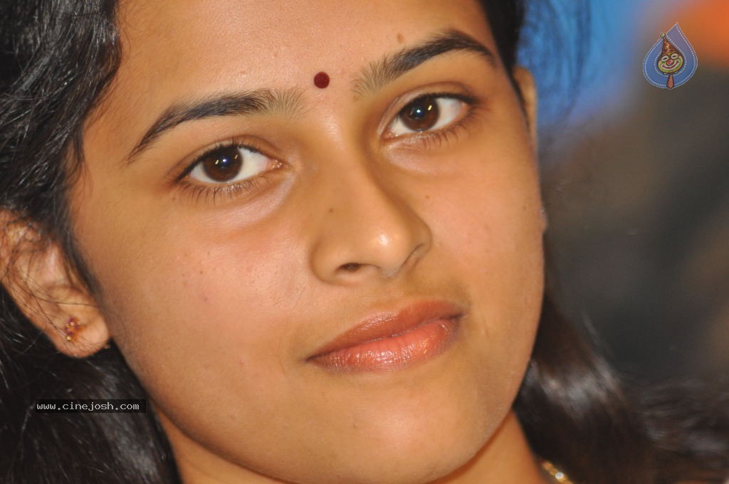 Sri Divya Stills - 29 / 53 photos