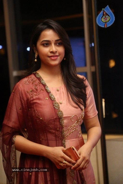 Sridivya Latest Photos - 5 / 21 photos