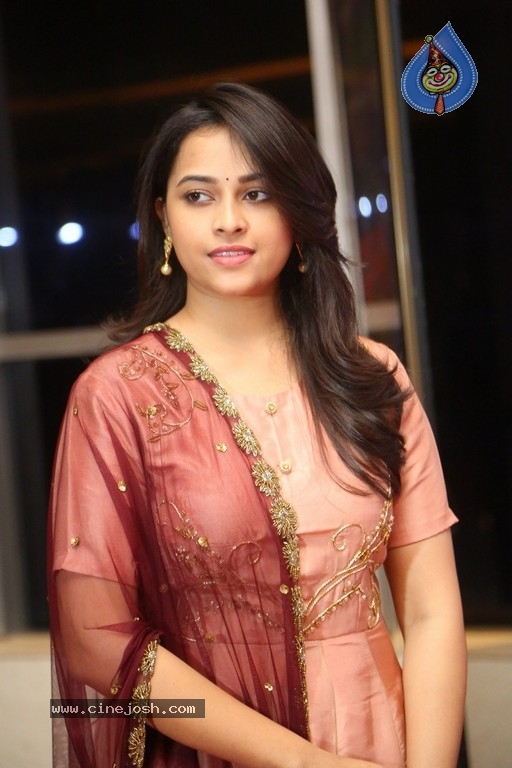 Sridivya Latest Photos - 9 / 21 photos