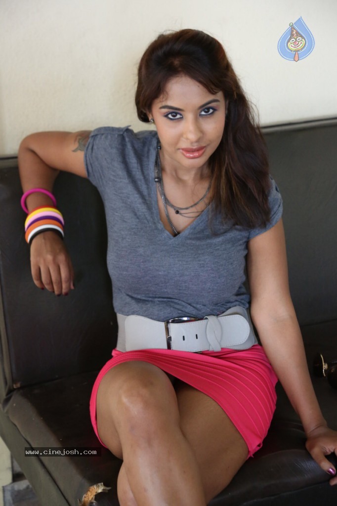 Srilekha Hot Stills - 45 / 135 photos