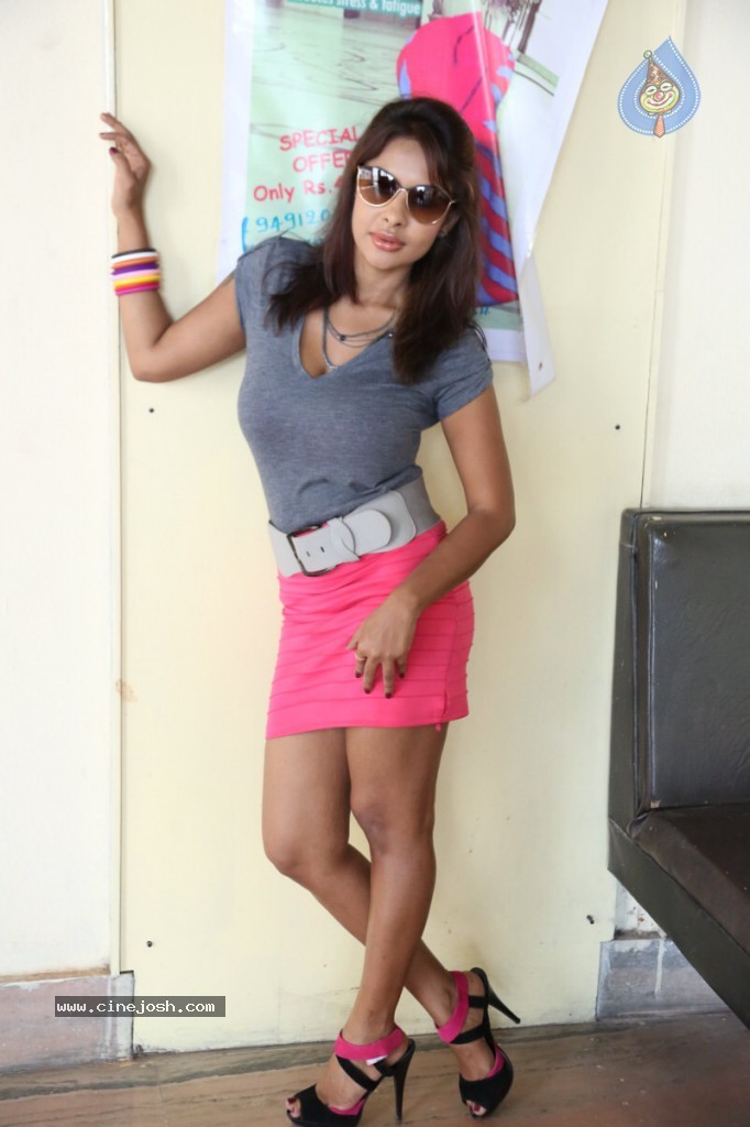 Srilekha Hot Stills - 89 / 135 photos