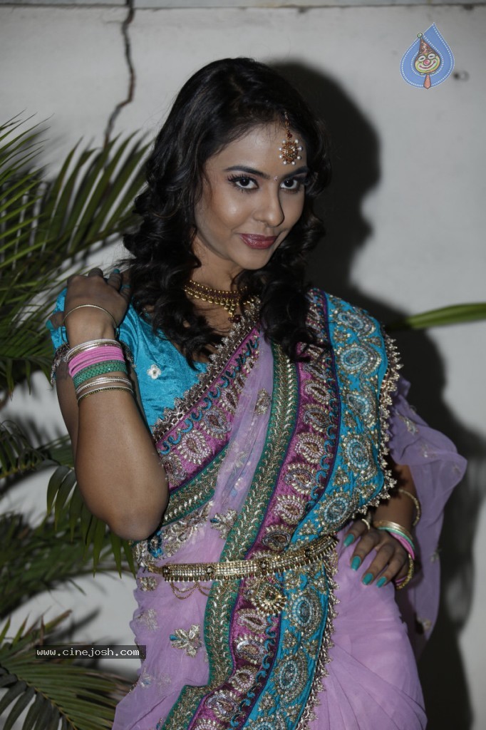 Srilekha New Stills - 16 / 70 photos