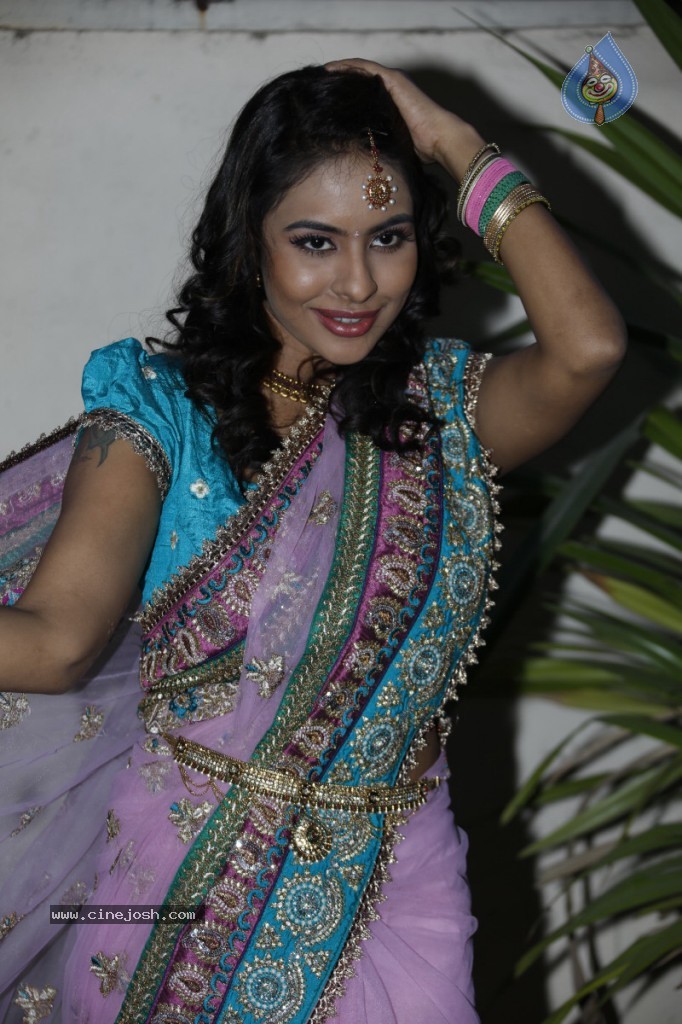 Srilekha New Stills - 33 / 70 photos