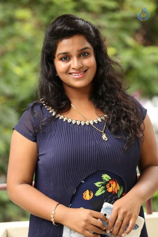 Srivani Photos - 9 / 13 photos