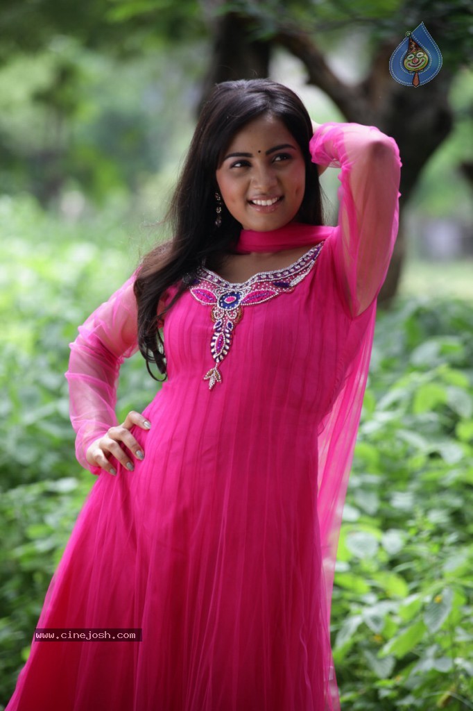 Srushti New Stills - 14 / 54 photos