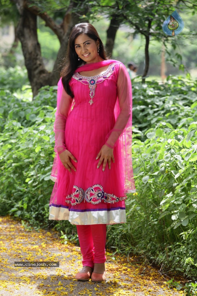 Srushti New Stills - 28 / 54 photos