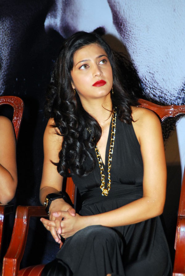 Shruthi Haasan - 72 / 73 photos