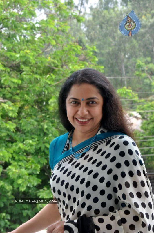 Suhasini Maniratnam Photos - Photo 19 of 29