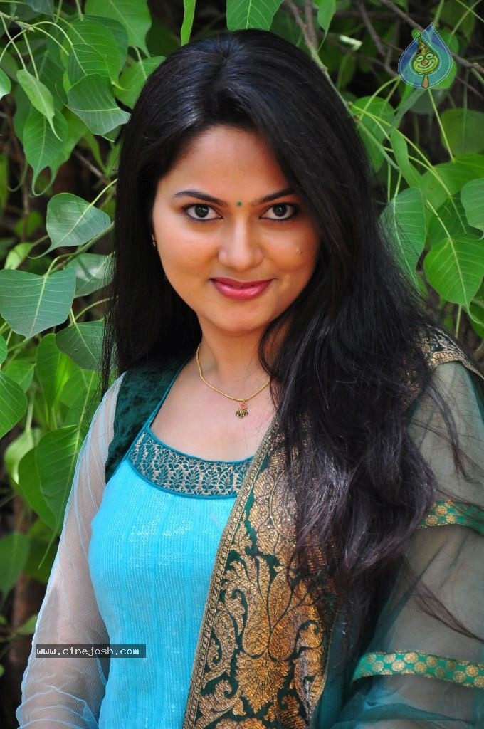 Suhasini New Stills - 68 / 75 photos