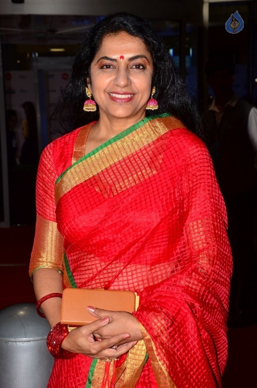 Suhasini Photos - 11 / 20 photos