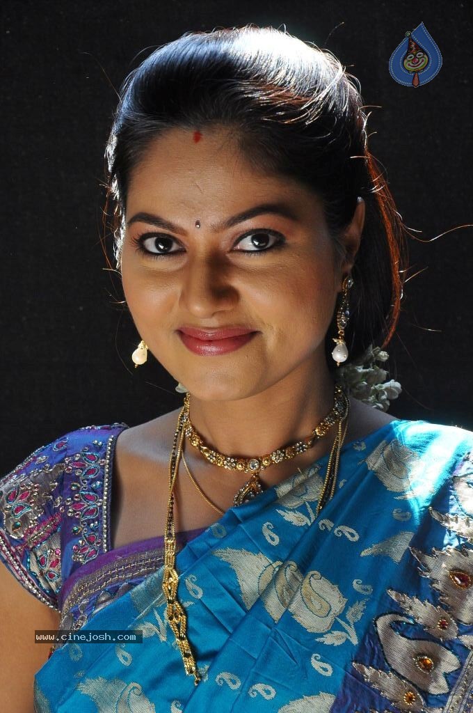 Suhasini Stills - 59 / 108 photos