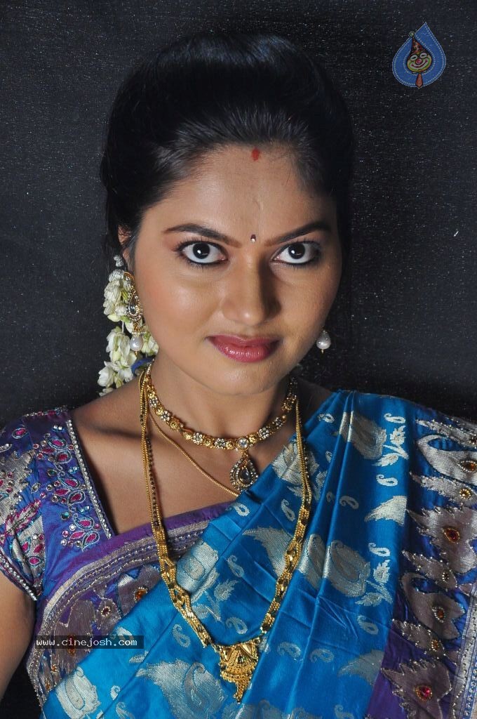 Suhasini Stills - 79 / 108 photos