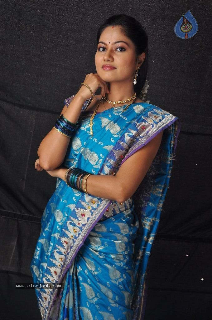 Suhasini Stills - 102 / 108 photos