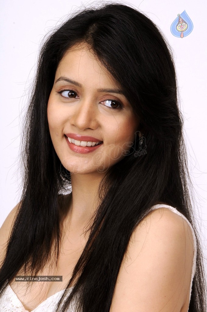 Sulagna Hot Stills - 40 / 84 photos